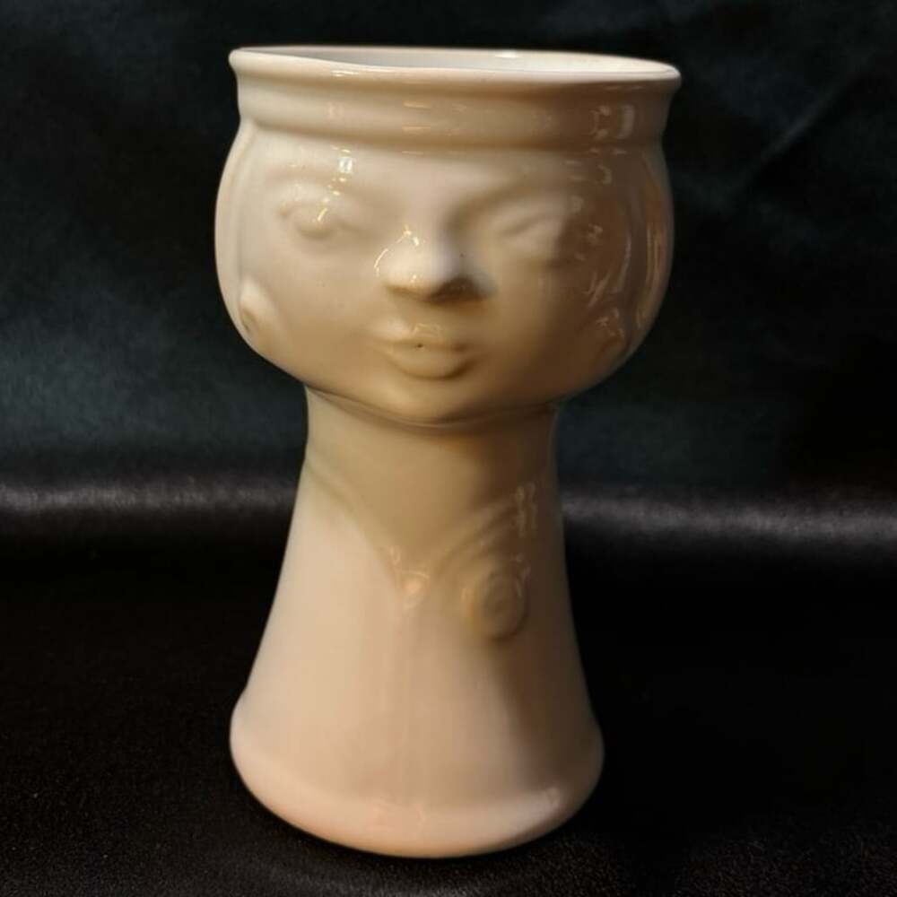 Vase / goblet